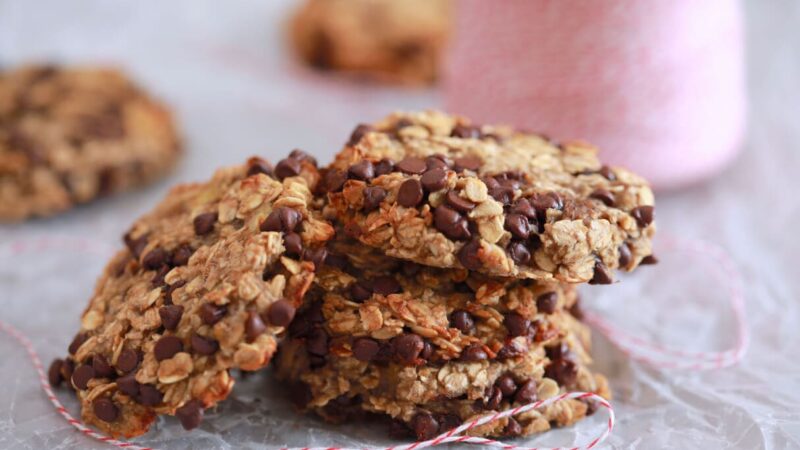 How To Make The Best Oatmeal Chocolate Chip Cookies