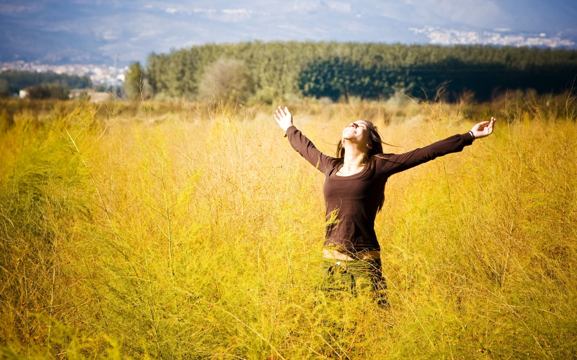 Top 10 secrets of happy life how do we become a happy life?