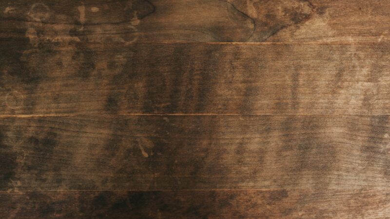 The Heart of Craftsmanship: Oakywood’s Wooden Table Top