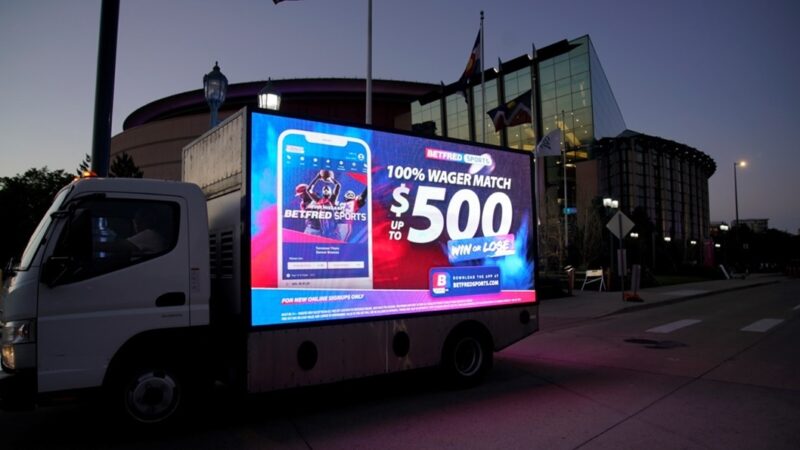 Ridin Brand Visibilitizzle wit LED Advertisin Trucks